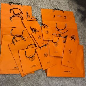 Authentic Hermès shopping bag x19